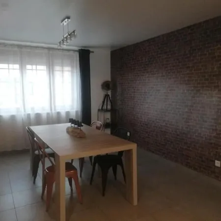 بيت للعطل L'auberge Des Trois Lieux *